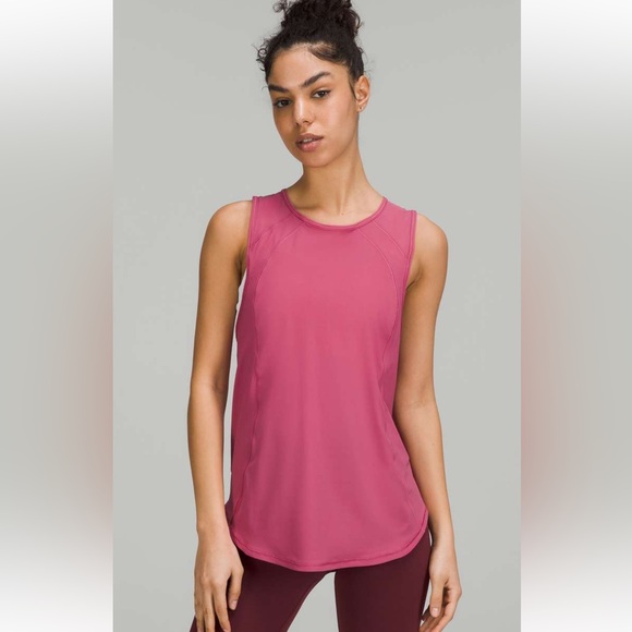 Lululemon Sculpt Tank Top
Pink Lychee never worn - Picture 1 of 5
